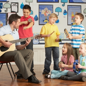 Singen, Tanzen und Musizieren mit Kindern 